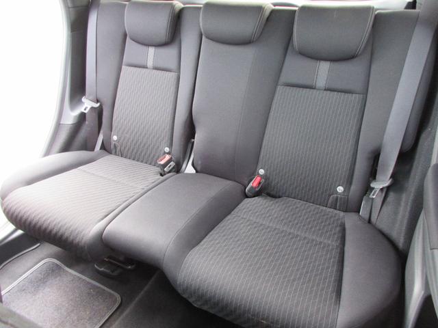 フィットハイブリッド Ｓ　ホンダセンシング　純正ＳＤナビ・フルセグＴＶ　バックカメラ　ビルトインＥＴＣ　パドルシフト　ホンダセンシング　社外ドライブレコーダー　クルーズコントロール　純正１６インチＡＷ　ＬＥＤヘッドライト　ＬＥＤフォグランプ（19枚目）