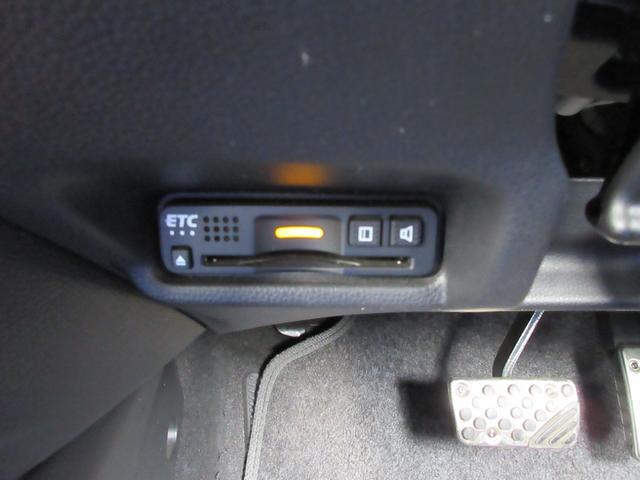 フィットハイブリッド Ｓ　ホンダセンシング　純正ＳＤナビ・フルセグＴＶ　バックカメラ　ビルトインＥＴＣ　パドルシフト　ホンダセンシング　社外ドライブレコーダー　クルーズコントロール　純正１６インチＡＷ　ＬＥＤヘッドライト　ＬＥＤフォグランプ（25枚目）