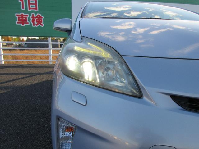 プリウス Sツーリングセレクション 修復歴無し 純正HDDナビ・フルセグTV バックカメラ ビルトインETC LEDヘッドライト 純正17インチAW 本革巻ステアリング オールオートPW ワンオーナー(9枚目)