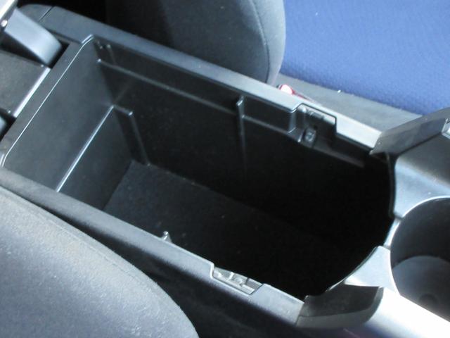 プリウス Sツーリングセレクション 修復歴無し 純正HDDナビ・フルセグTV バックカメラ ビルトインETC LEDヘッドライト 純正17インチAW 本革巻ステアリング オールオートPW ワンオーナー(35枚目)