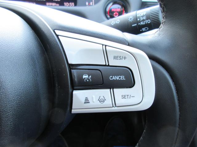 フィット ｅ：ＨＥＶホーム　【修復歴無し】純正９インチＳＤナビ・フルセグＴＶ　バックカメラ　ＥＴＣ　純正前後ドライブレコーダー　ホンダセンシング　ＡＡＣ　レーダークルーズコントロール　ＬＥＤヘッドライト　前後クリアランスソナー（26枚目）