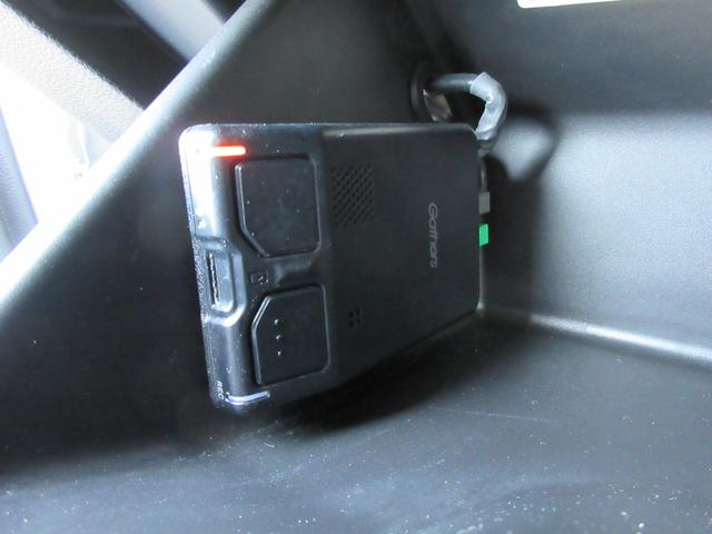 フィット ｅ：ＨＥＶホーム　【修復歴無し】純正９インチＳＤナビ・フルセグＴＶ　バックカメラ　ＥＴＣ　純正前後ドライブレコーダー　ホンダセンシング　ＡＡＣ　レーダークルーズコントロール　ＬＥＤヘッドライト　前後クリアランスソナー（40枚目）