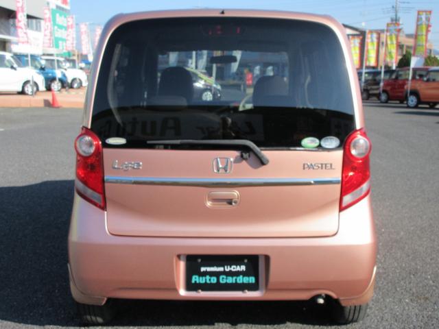 リアワイパー装備で後方の視界もバッチリ！！安心ですね！！