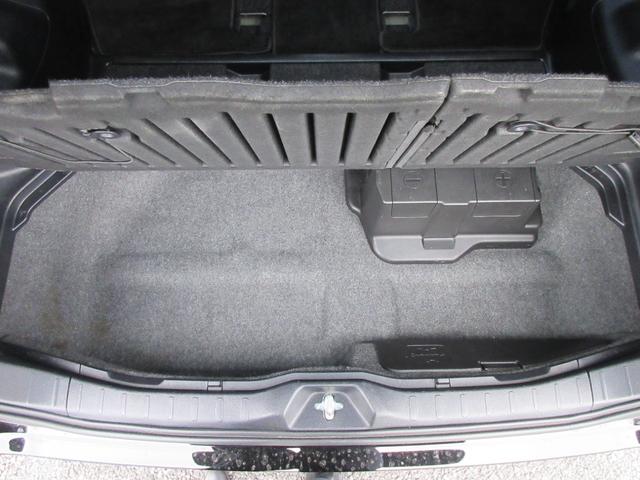 ヴォクシー ハイブリッドZS 煌II 【修復歴無し】 モデリスタフロントアンダーエアロ 社外9型SDナビ・フルセグTV 社外フリップダウンモニター バックカメラ ETC 両側PSD 社外前後ドラレコ セーフティセンス 前席シートヒーター(16枚目)