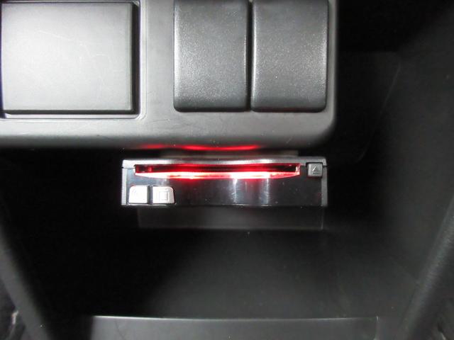 アルトワークス ベースグレード 【修復歴無し】 ケンウッドSDナビ・フルセグTV ケンウッドフロントツイーター ケンウッド前後ドラレコ 社外ETC 社外レーダー探知機 純正RECAROシート キセノンライト 純正15インチAW(32枚目)