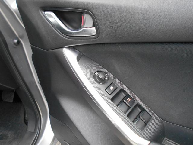 ＣＸ－５ ＸＤ　ｉ－ｓｔｏｐ　エマージェンシーブレーキ　ケンウッドメモリーナビ　バックカメラ　ＥＴＣ　ステアリングリモコン　ＢＯＳＥサウンド　クルーズコントロール　ＨＩＤヘッドライト　ＷＲＥＳＴ１９インチアルミ（15枚目）