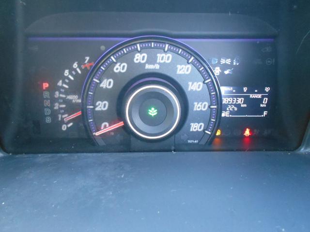 ステップワゴンスパーダ Z TEIN車高調キット 社外18インチアルミ 社外マフラー インターHDDナビ フリップダウンモニター バックカメラ 両側パワースライドドア ETC HIDヘッドライト スマートキー パドルシフト(8枚目)