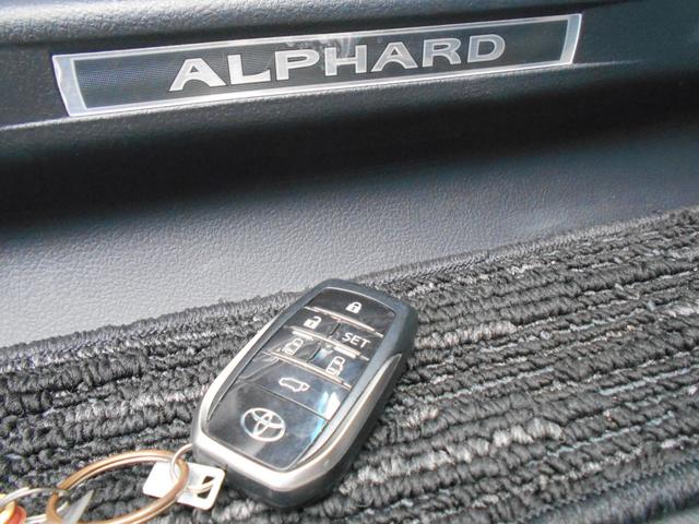 アルファード 2.5S Cパッケージ 純正10インチSDナビ フリップダウンモニター 両側パワースライドドア パワーバックドア バックカメラ 黒革シート シートクーラー&ヒーター ウッドコンビハンドル 車高調キット 純正18インチアルミ(12枚目)
