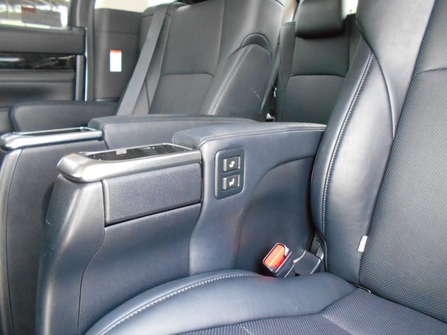 アルファード 2.5S Cパッケージ 純正10インチSDナビ フリップダウンモニター 両側パワースライドドア パワーバックドア バックカメラ 黒革シート シートクーラー&ヒーター ウッドコンビハンドル 車高調キット 純正18インチアルミ(29枚目)