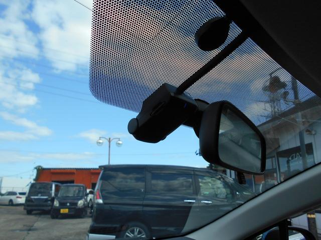 アクア G アイドリングストップ スマートキー&プッシュスタート 純正メモリーナビ バックカメラ ステアリングリモコン ETC ドライブレコーダー シートヒーター LEDヘッドライト 社外15インチアルミ(8枚目)