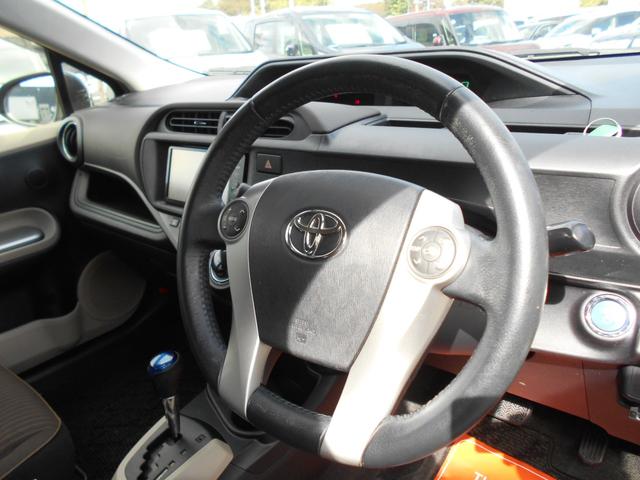 アクア G アイドリングストップ スマートキー&プッシュスタート 純正メモリーナビ バックカメラ ステアリングリモコン ETC ドライブレコーダー シートヒーター LEDヘッドライト 社外15インチアルミ(10枚目)