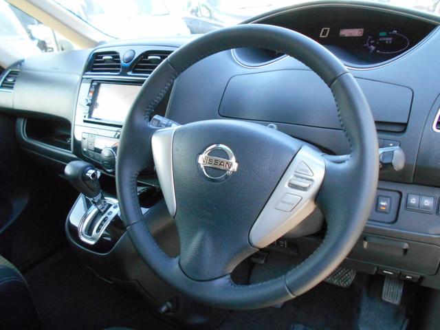 セレナ ハイウェイスターＳ－ＨＶアドバンスドセーフティパック　エマージェンシーブレーキ　レーンキープアシスト　純正ＳＤナビ　フリップダウンモニター　アラウンドビューモニター　両側パワースライドドア　ＥＴＣ　ＬＥＤヘッドライト　純正１６インチアルミ（9枚目）