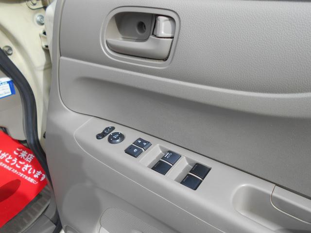 Ｎ－ＢＯＸ Ｇ・Ｌパッケージ　アイドリングストップ　ギャザズインターナビ　前後２カメラドライブレコーダー　左側パワースライドドア　ステアリングリモコン　スマートキー＆プッシュスタート　社外１３インチアルミ（15枚目）