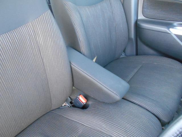 デイズルークス ハイウェイスター　Ｘ　アイドリングストップ　アラウンドビューモニター　ＡＵＸ付きオーディオ　スマートキー＆プッシュスタート　ＨＩＤヘッドライト　純正１４インチアルミ（15枚目）