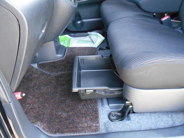 デイズルークス ハイウェイスター　Ｘ　アイドリングストップ　アラウンドビューモニター　ＡＵＸ付きオーディオ　スマートキー＆プッシュスタート　ＨＩＤヘッドライト　純正１４インチアルミ（22枚目）