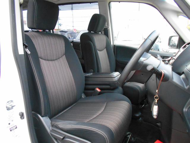 セレナ ハイウェイスター　Ｓ－ハイブリッド　アイドリングストップ　レーンキープアシスト　純正ＳＤナビ　Ｂｌｕｅｔｏｏｔｈ　フリップダウンモニター　左側パワースライドドア　バックカメラ　ＥＴＣ　スマートキー　純正１６インチアルミ（16枚目）