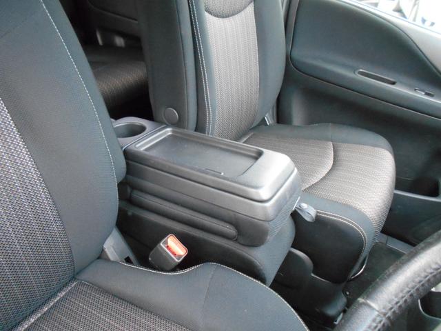 セレナ ハイウェイスター　Ｓ－ハイブリッド　アイドリングストップ　レーンキープアシスト　純正ＳＤナビ　Ｂｌｕｅｔｏｏｔｈ　フリップダウンモニター　左側パワースライドドア　バックカメラ　ＥＴＣ　スマートキー　純正１６インチアルミ（17枚目）