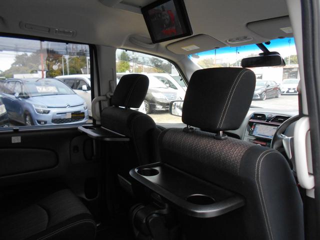 セレナ ハイウェイスター　Ｓ－ハイブリッド　アイドリングストップ　レーンキープアシスト　純正ＳＤナビ　Ｂｌｕｅｔｏｏｔｈ　フリップダウンモニター　左側パワースライドドア　バックカメラ　ＥＴＣ　スマートキー　純正１６インチアルミ（18枚目）