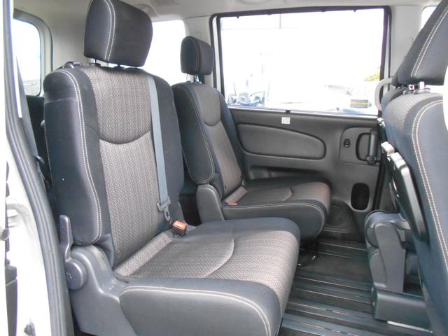 セレナ ハイウェイスター　Ｓ－ハイブリッド　アイドリングストップ　レーンキープアシスト　純正ＳＤナビ　Ｂｌｕｅｔｏｏｔｈ　フリップダウンモニター　左側パワースライドドア　バックカメラ　ＥＴＣ　スマートキー　純正１６インチアルミ（19枚目）