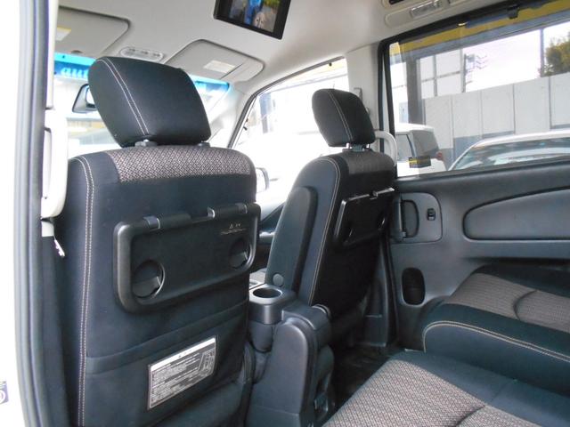 セレナ ハイウェイスター　Ｓ－ハイブリッド　アイドリングストップ　レーンキープアシスト　純正ＳＤナビ　Ｂｌｕｅｔｏｏｔｈ　フリップダウンモニター　左側パワースライドドア　バックカメラ　ＥＴＣ　スマートキー　純正１６インチアルミ（25枚目）