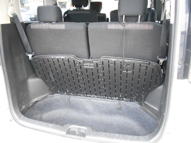 セレナ ハイウェイスター　Ｓ－ハイブリッド　アイドリングストップ　レーンキープアシスト　純正ＳＤナビ　Ｂｌｕｅｔｏｏｔｈ　フリップダウンモニター　左側パワースライドドア　バックカメラ　ＥＴＣ　スマートキー　純正１６インチアルミ（28枚目）