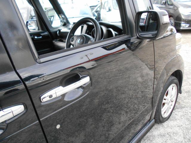 N-BOXカスタム G・Lパッケージ ケンウッドメモリーナビ リアモニター バックカメラ ETC 前後2カメラドライブレコーダー 両側パワースライドドア スマートキー HIDヘッドライト 純正14インチアルミ アイドリングストップ(30枚目)