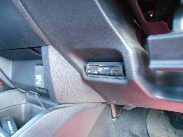 フィット １３Ｇ・Ｌパッケージ　アイドリングストップ　ギャザズインターナビ　Ｂｌｕｅｔｏｏｔｈ　バックカメラ　ＥＴＣ　スマートキー＆プッシュスタート　ステアリングリモコン　ＬＥＤヘッドライト　ＬＥＤフォグライト（13枚目）