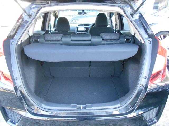 フィット １３Ｇ・Ｌパッケージ　アイドリングストップ　ギャザズインターナビ　Ｂｌｕｅｔｏｏｔｈ　バックカメラ　ＥＴＣ　スマートキー＆プッシュスタート　ステアリングリモコン　ＬＥＤヘッドライト　ＬＥＤフォグライト（23枚目）