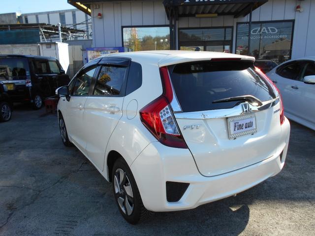 フィットハイブリッド Ｌパッケージ　アイドリングストップ　ギャザズインターナビ　Ｂｌｕｅｔｏｏｔｈ　バックカメラ　ＥＴＣ　前後２カメラドライブレコーダー　スマートキー　クルーズコントロール　ステアリングリモコン　ＬＥＤヘッドライト（40枚目）