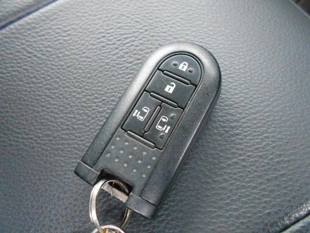 タンク Ｇ－Ｔ　アイドリングストップ　エマージェンシーブレーキ　純正８インチＳＤナビ　バックカメラ　ＥＴＣ　両側パワースライドドア　ＬＥＤヘッドライト　ＬＥＤフォグライト　レーンキープアシスト　クリアランスソナー（12枚目）