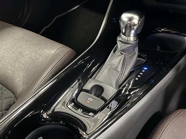C-HR G LEDエディション 整備記録簿 プリクラッシュセーフティー 横滑り防止機能 Bカメ 地デジ LEDヘッドライト 盗難防止装置 AAC スマートキー DVD再生可 デュアルエアバッグ ワンオーナー キーフリー ABS(18枚目)