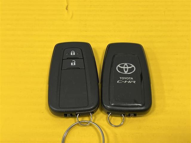 Ｃ－ＨＲ Ｇ　モード　ネロ　セーフティプラス　ＰＣＳ　ＡＣ１００Ｖ電源　点検記録簿　ワンオーナ　盗難防止　Ｒカメラ　ＬＥＤライト　アルミ　クルーズＣ　エアバッグ　ＡＢＳ　ナビ　スマートキ－　ＥＴＣ車載器　キーフリー　オートエアコン　横滑り防止（28枚目）