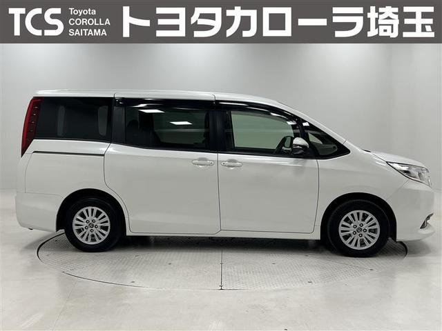 ノア G リアエアコン フルセグテレビ 盗難防止システム 1オーナ エアバッグ アルミ キーレス アイドルストップ クルーズコントロール DVD再生 ETC メモリーナビ 3列シート ESC TVナビ パワステ(3枚目)