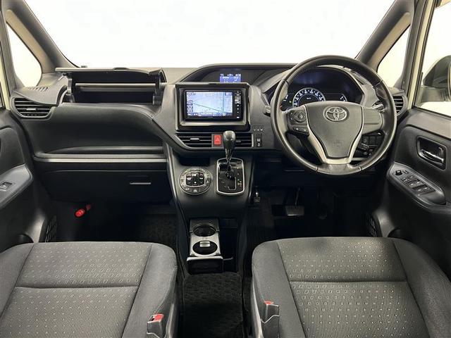 ノア G リアエアコン フルセグテレビ 盗難防止システム 1オーナ エアバッグ アルミ キーレス アイドルストップ クルーズコントロール DVD再生 ETC メモリーナビ 3列シート ESC TVナビ パワステ(13枚目)