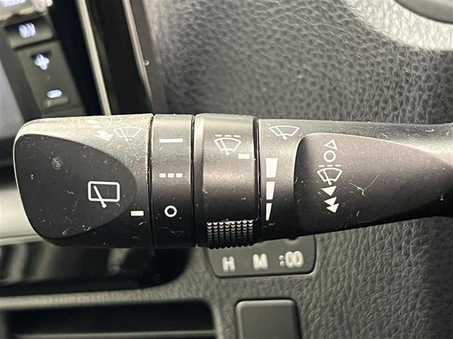 ノア G リアエアコン フルセグテレビ 盗難防止システム 1オーナ エアバッグ アルミ キーレス アイドルストップ クルーズコントロール DVD再生 ETC メモリーナビ 3列シート ESC TVナビ パワステ(17枚目)