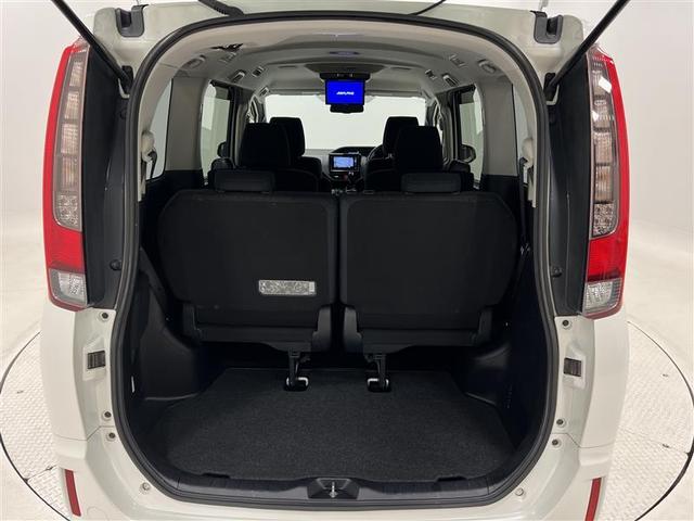 ノア G リアエアコン フルセグテレビ 盗難防止システム 1オーナ エアバッグ アルミ キーレス アイドルストップ クルーズコントロール DVD再生 ETC メモリーナビ 3列シート ESC TVナビ パワステ(32枚目)