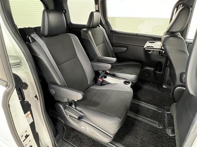 ノア Si ダブルバイビーII 横滑防止装置 PCS スマートキ- 整備記録簿 Wエアコン Bモニター DVD再生可 フルセグテレビ ETC付き アイドリングS オートエアコン PS クルーズC ナビ&TV PW ウォークスルー(24枚目)