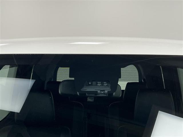 ノア Si ダブルバイビーII 横滑防止装置 PCS スマートキ- 整備記録簿 Wエアコン Bモニター DVD再生可 フルセグテレビ ETC付き アイドリングS オートエアコン PS クルーズC ナビ&TV PW ウォークスルー(33枚目)