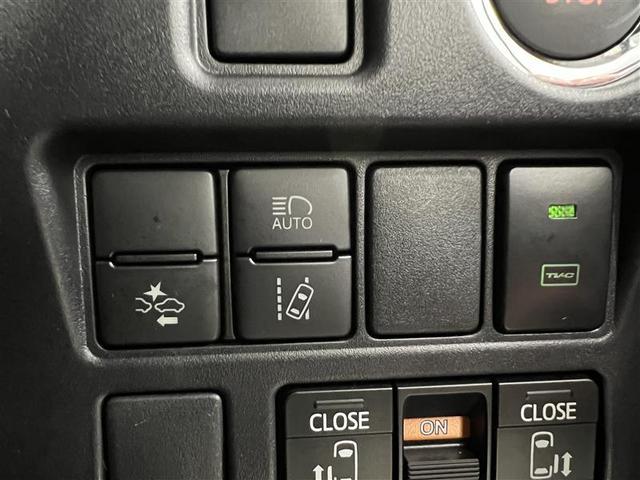 ノア Si ダブルバイビーII 横滑防止装置 PCS スマートキ- 整備記録簿 Wエアコン Bモニター DVD再生可 フルセグテレビ ETC付き アイドリングS オートエアコン PS クルーズC ナビ&TV PW ウォークスルー(34枚目)