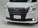 ノア G リアエアコン フルセグテレビ 盗難防止システム 1オーナ エアバッグ アルミ キーレス アイドルストップ クルーズコントロール DVD再生 ETC メモリーナビ 3列シート ESC TVナビ パワステ(5枚目)