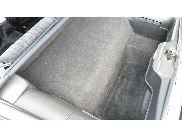 ポンテアックファイヤーバード トランザムＧＴＡ　内装黒モケット（6枚目）