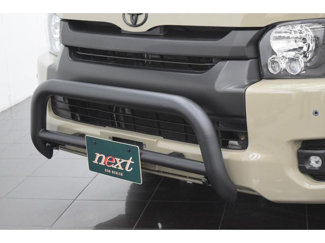 ハイエースワゴン ＧＬ　Ｂｌｕｅｔｏｏｔｈ　カスタムフェイスチェンジ　ナビ　地デジＴＶ　バックカメラ　シートカバー　ブルバー　オーバーフェンダー　フォグランプ　ブラックアウトホイール　新品ＲＴタイヤ　アウトドアカスタム（12枚目）