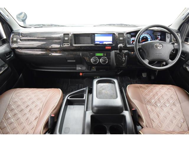 ハイエースワゴン ＧＬ　Ｂｌｕｅｔｏｏｔｈ　カスタムフェイスチェンジ　ナビ　地デジＴＶ　バックカメラ　シートカバー　ブルバー　オーバーフェンダー　フォグランプ　ブラックアウトホイール　新品ＲＴタイヤ　アウトドアカスタム（15枚目）