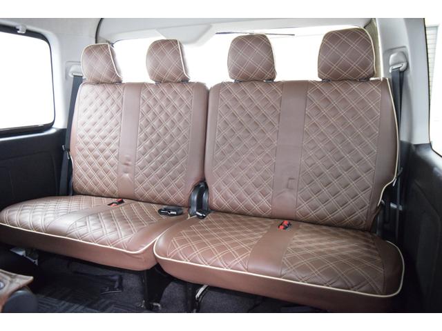 ハイエースワゴン ＧＬ　Ｂｌｕｅｔｏｏｔｈ　カスタムフェイスチェンジ　ナビ　地デジＴＶ　バックカメラ　シートカバー　ブルバー　オーバーフェンダー　フォグランプ　ブラックアウトホイール　新品ＲＴタイヤ　アウトドアカスタム（23枚目）