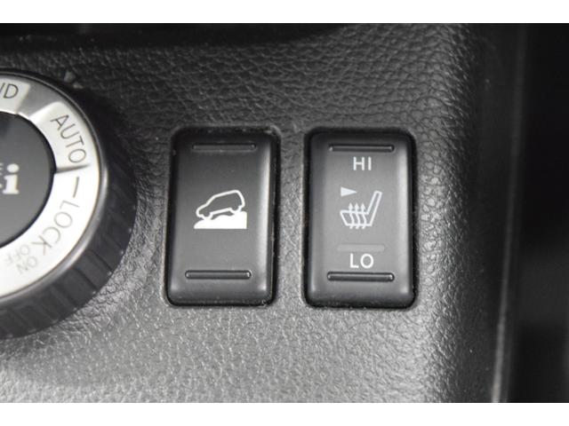 エクストレイル ２０ＧＴ　Ｂｌｕｅｔｏｏｔｈ　フルセグナビ　バックカメラ　４ＷＤ　シートヒーター　ＲＴタイヤ　ブラックアウトホイール　ＥＴＣ　ＨＩＤ　スマートキー　フルレザーシート　オートライト　アウトドアカスタム（34枚目）