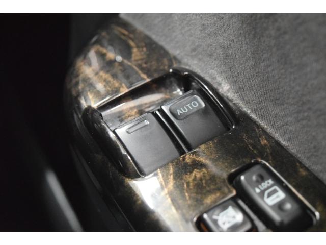 ハイエースワゴン ＧＬ　Ｂｌｕｅｔｏｏｔｈ　ベットキット　後席モニター　フルセグ　全周囲カメラ　衝突被害軽減システム　クルーズコントロール　レーンアシスト　Ｃセンサー　マルチモニター　　フローリングフロア　パワースライドドア（31枚目）