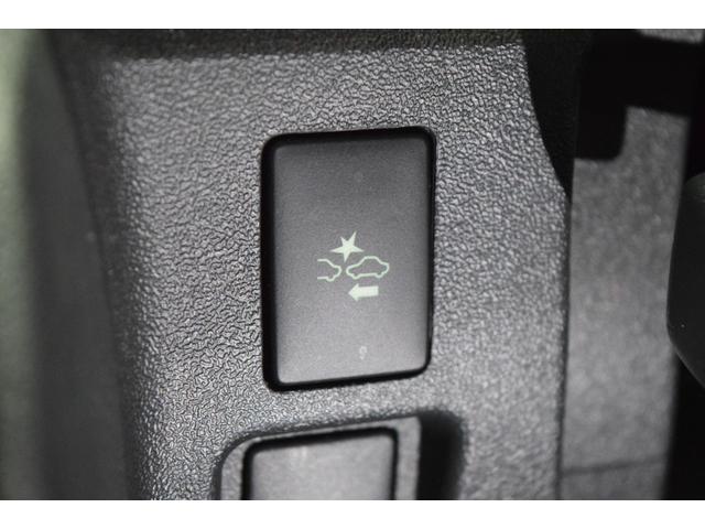 ハイエースワゴン ＧＬ　Ｂｌｕｅｔｏｏｔｈ　ベットキット　後席モニター　フルセグ　全周囲カメラ　衝突被害軽減システム　クルーズコントロール　レーンアシスト　Ｃセンサー　マルチモニター　　フローリングフロア　パワースライドドア（35枚目）