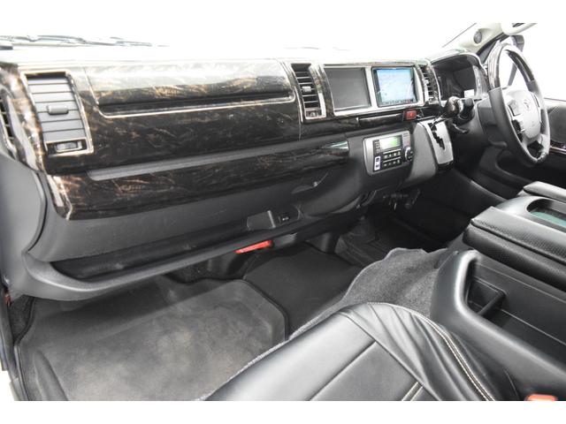 ハイエースワゴン ＧＬ　Ｂｌｕｅｔｏｏｔｈ　ベットキット　後席モニター　フルセグ　全周囲カメラ　衝突被害軽減システム　クルーズコントロール　レーンアシスト　Ｃセンサー　マルチモニター　　フローリングフロア　パワースライドドア（46枚目）