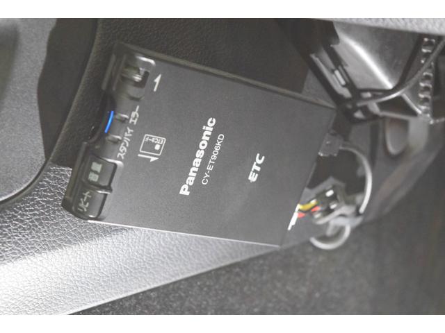 フォレスター ２．０ｉ－Ｌ　アイサイト　フルセグナビ　バックカメラ　アイドリングストップ　衝突被害軽減システム　４ＷＤ　デュアルオートエアコン　アダプティブクルーズコントロール　電動リアゲート　ＥＴＣ　ＨＩＤ　スマートキー　オートライト（15枚目）
