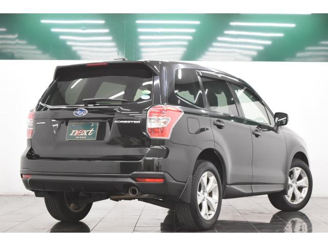 フォレスター ２．０ｉ－Ｌ　アイサイト　フルセグナビ　バックカメラ　アイドリングストップ　衝突被害軽減システム　４ＷＤ　デュアルオートエアコン　アダプティブクルーズコントロール　電動リアゲート　ＥＴＣ　ＨＩＤ　スマートキー　オートライト（23枚目）
